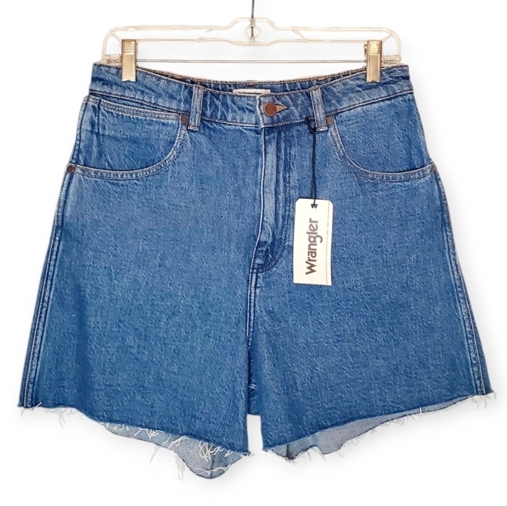NWT Wrangler Women's Seaside High Rise A-Line Cutoff Shorts - Picture 2 of 14